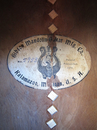gibson banjo serial numbers post war